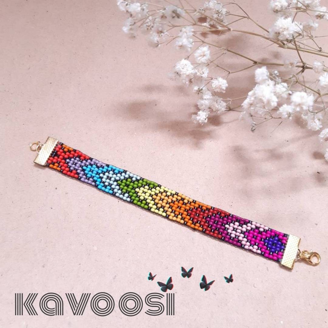 دستبند طرح دار