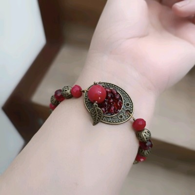 دستبندیلدایی قرمز و زرشکی انار