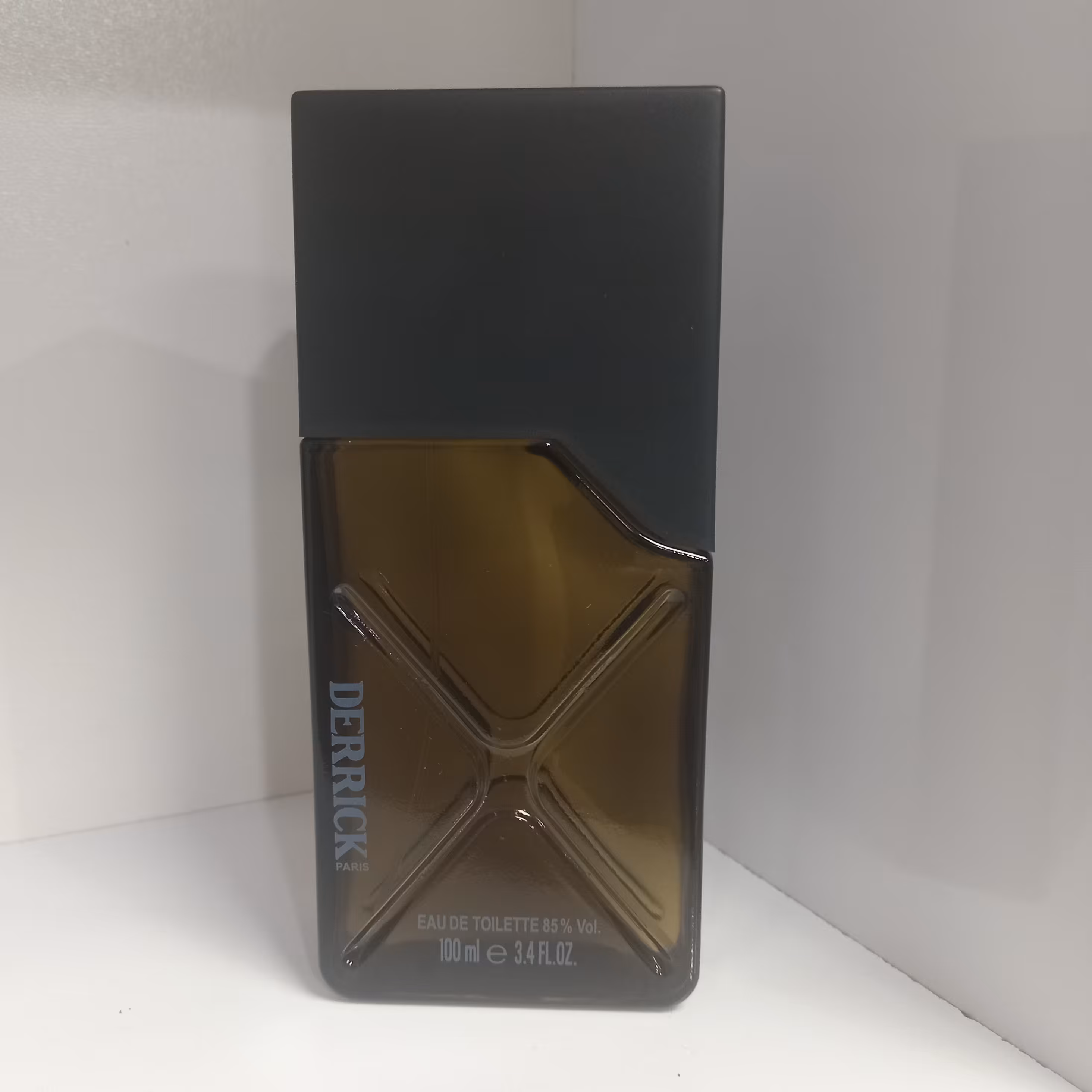 ادکلن دریک حجم 100میل نوع اماراتی 