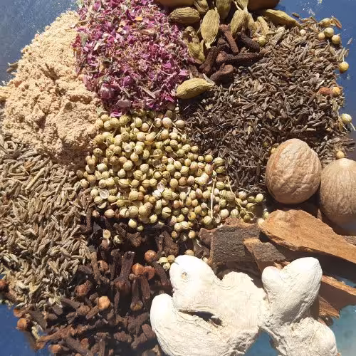 ادویه پلویی خالص آسیاب شده خانگی کاملا بهداشتی ( 100 گرمی)