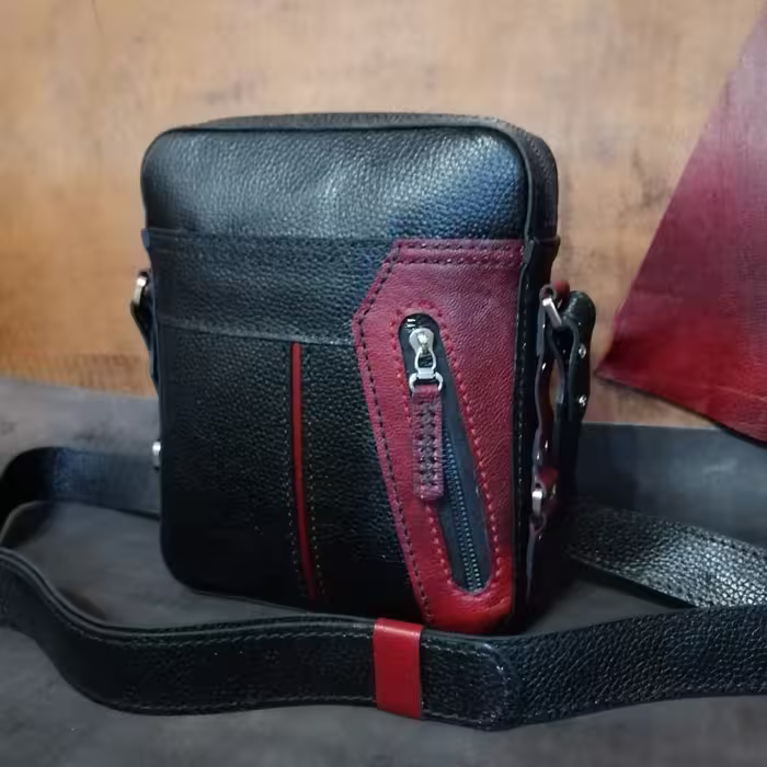 کیف رودوشی چرم طبیعی دست دوز   پریا     کد  pmb 811 عسلی آماده ارسال