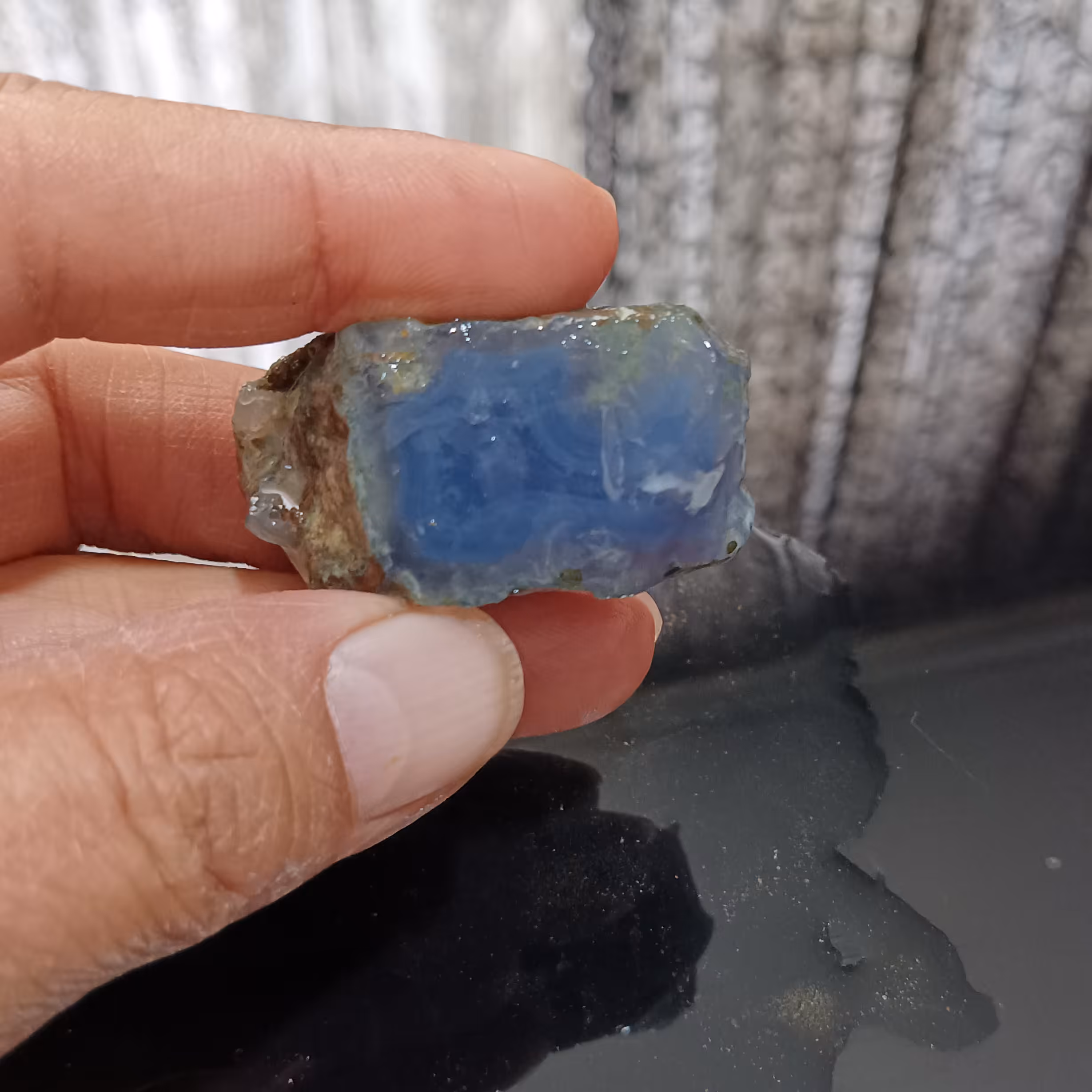 نگینی سنگ عقیق