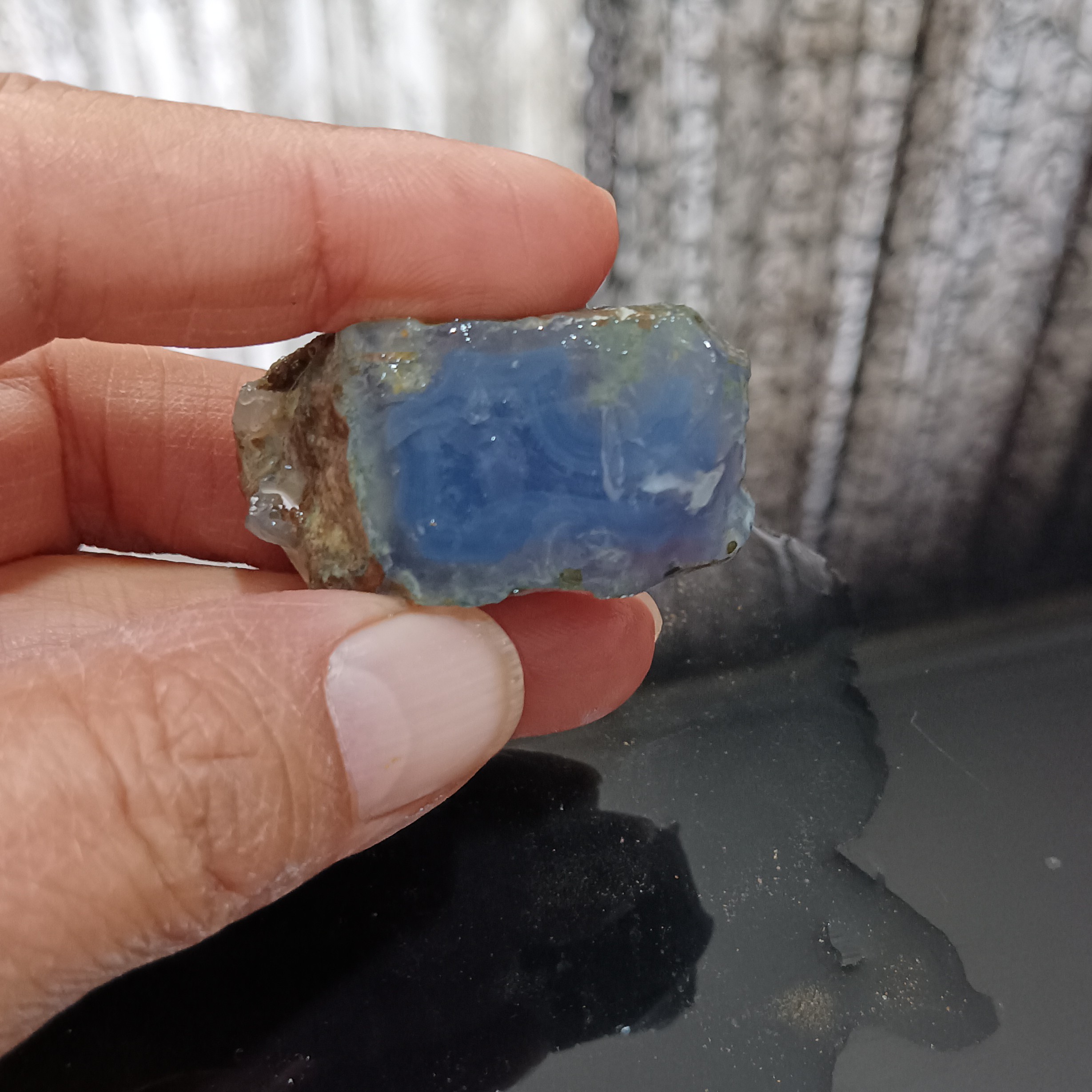 نگینی سنگ عقیق