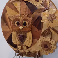 جاکلیدی چوبی قاب معرق چوبی ساخته شده با چوبهای عناب گردو بادام توت 