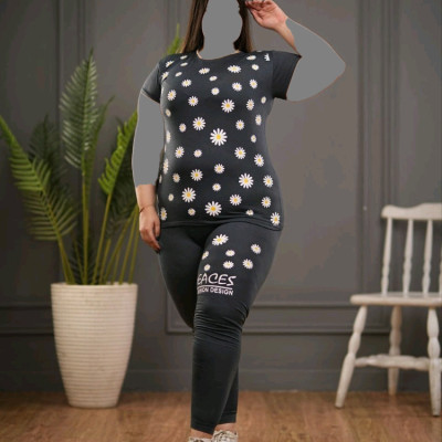 ست تیشرت شلوار طرح بابونه سایز بزرگ 9372