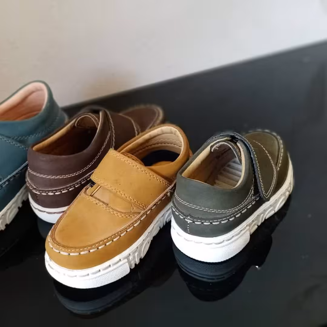 کفش بچگانه  بدون بند