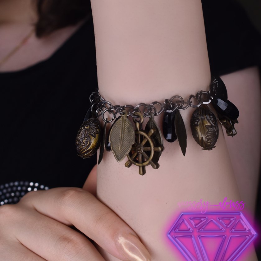 دستبند فانتزی