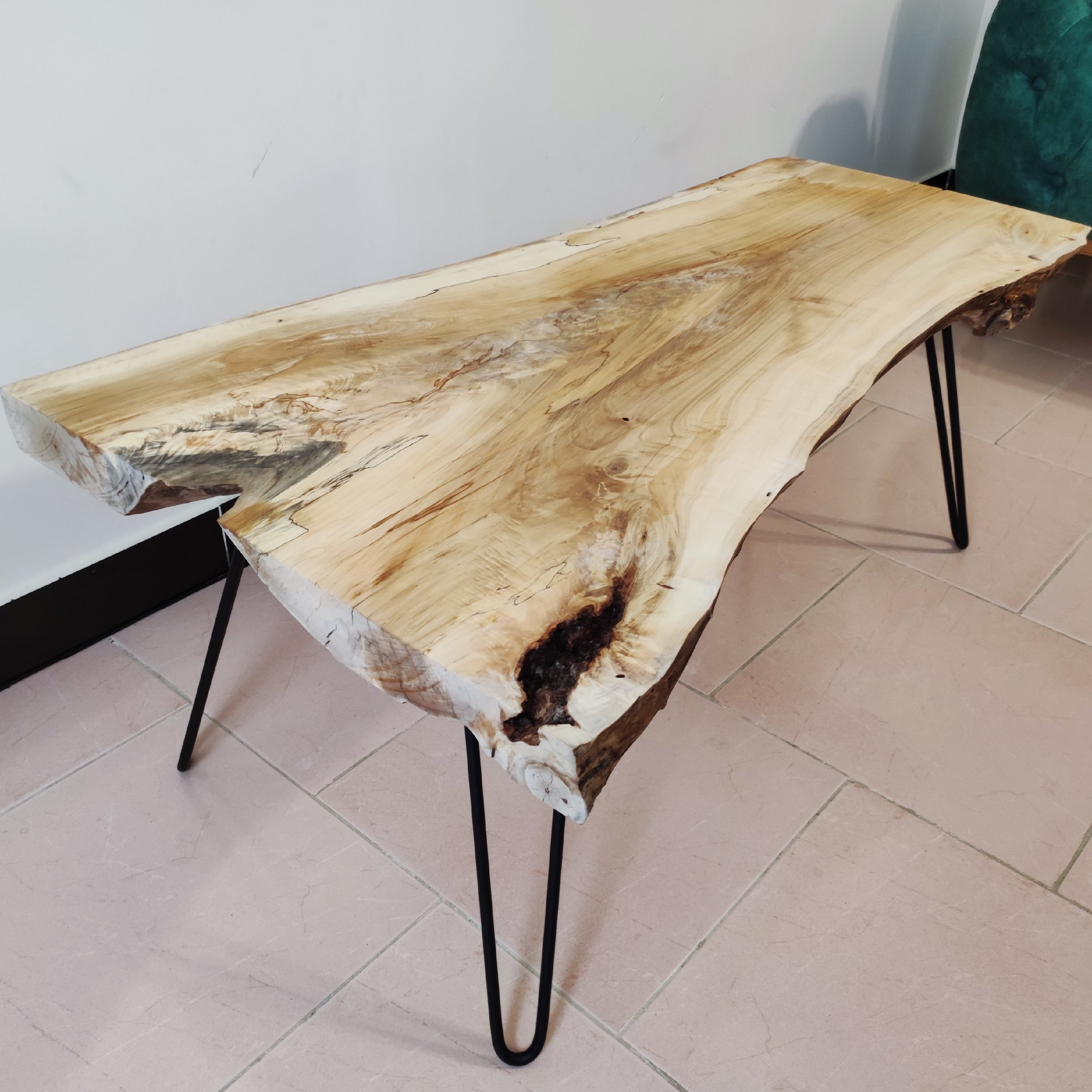 جلو مبلی بزرگ چوبی روستیک با 4 پایه فلزی