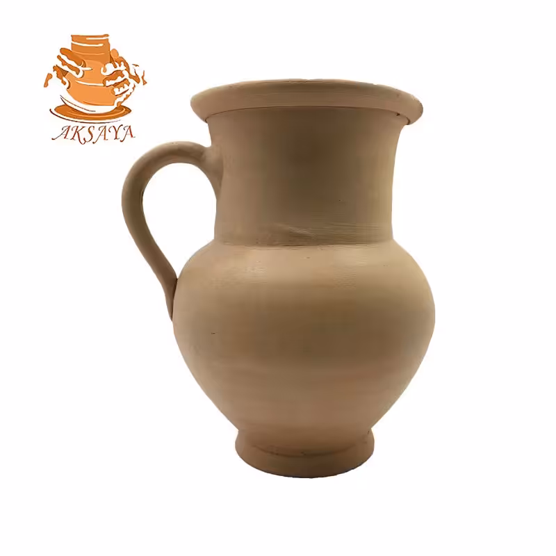 پارچ سفالی خام

5