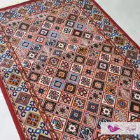 گلیم ماشینی 6 متری طرح محراب لاکی