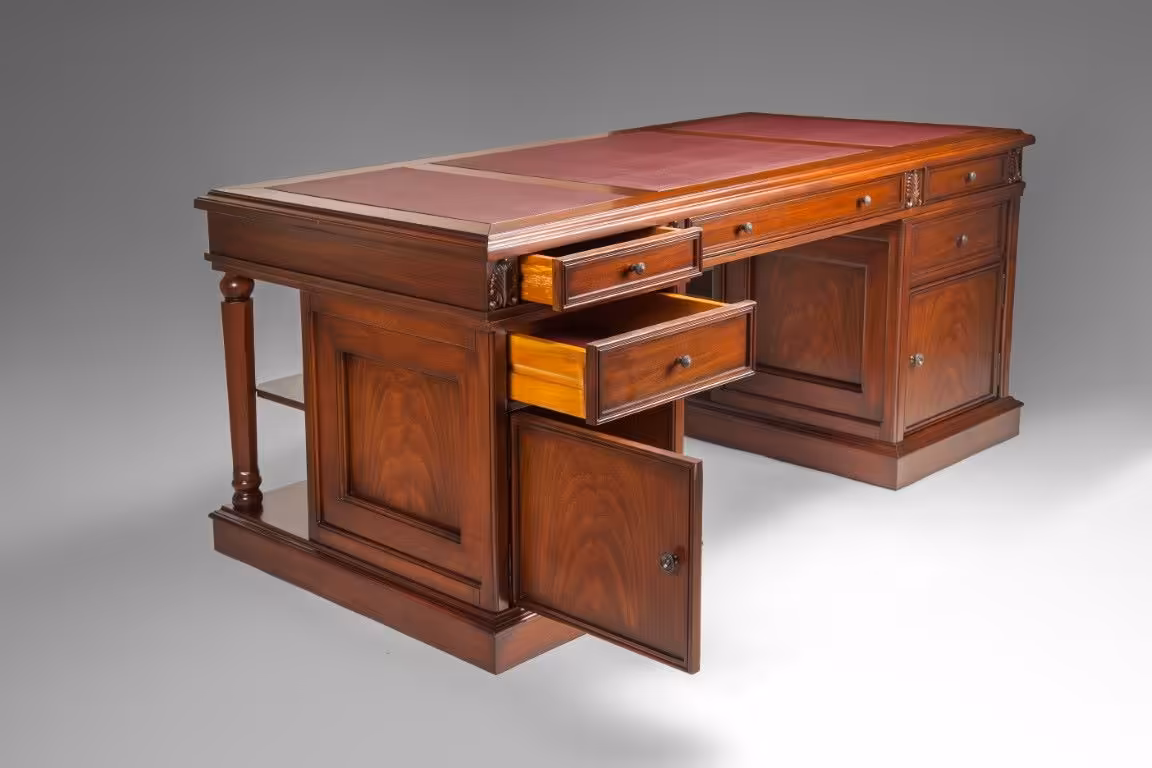 میز اداری مدیریتی کلاسیک مدل ایزابلا