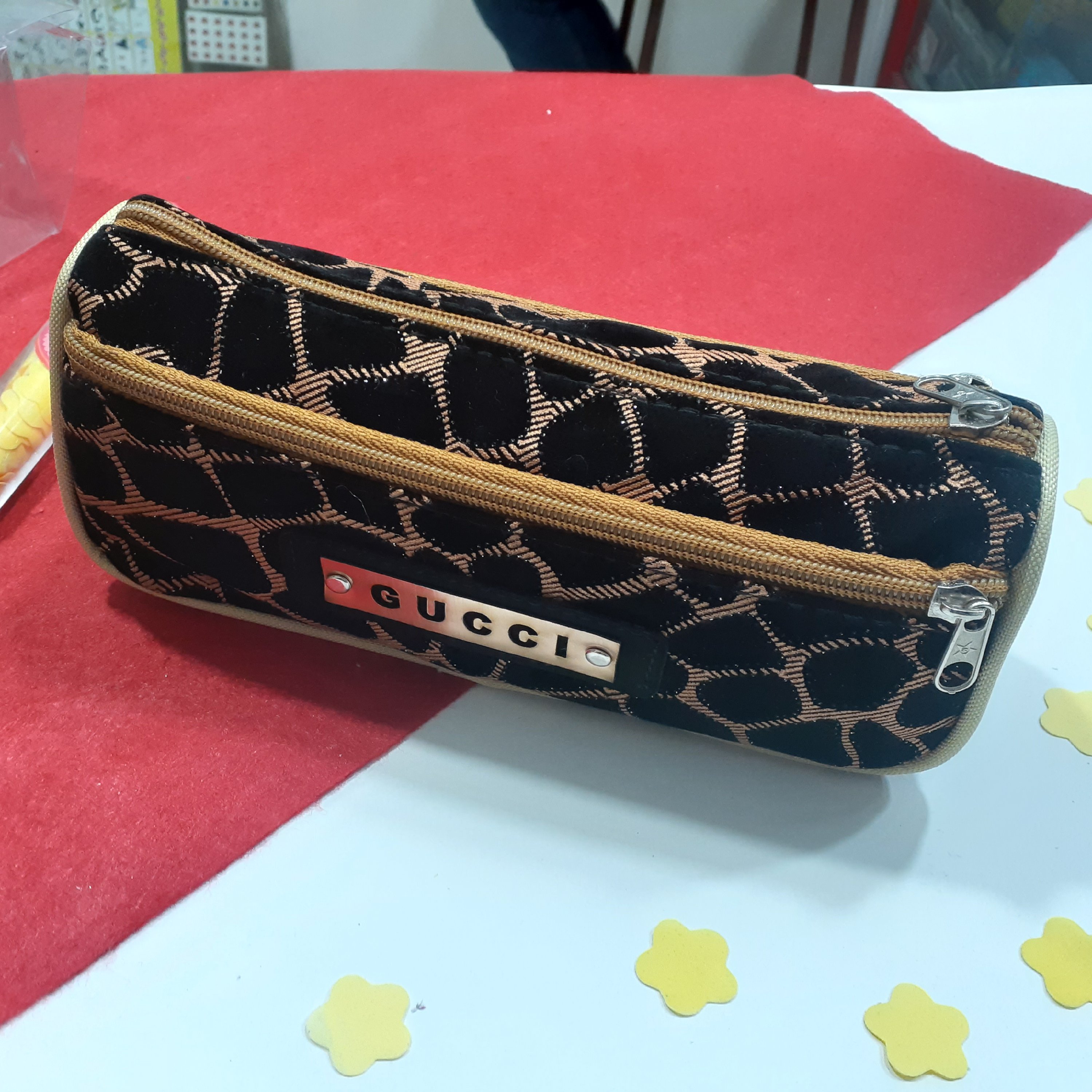 جامدادی طرح مخمل مشکی