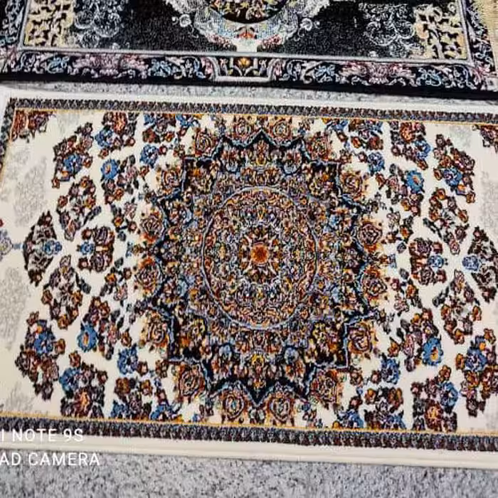 یک جفت پشتی ماشینی رنگ طبق عکس....