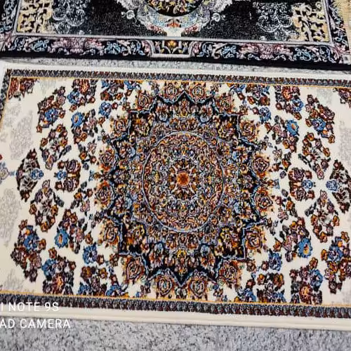 یک جفت پشتی ماشینی رنگ طبق عکس....