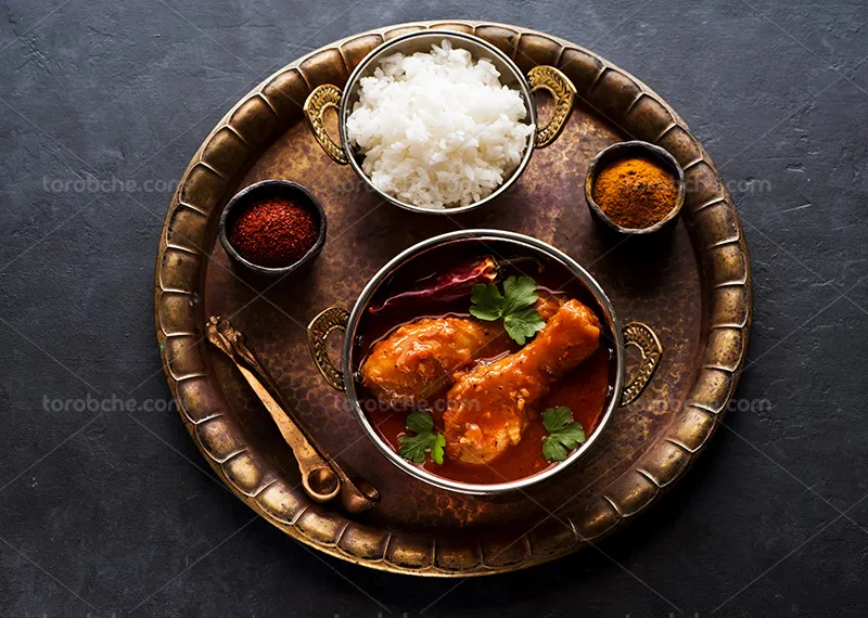 عکس چلو مرغ در سینی سنتی فلزی | گرافیک با طعم تربچه
