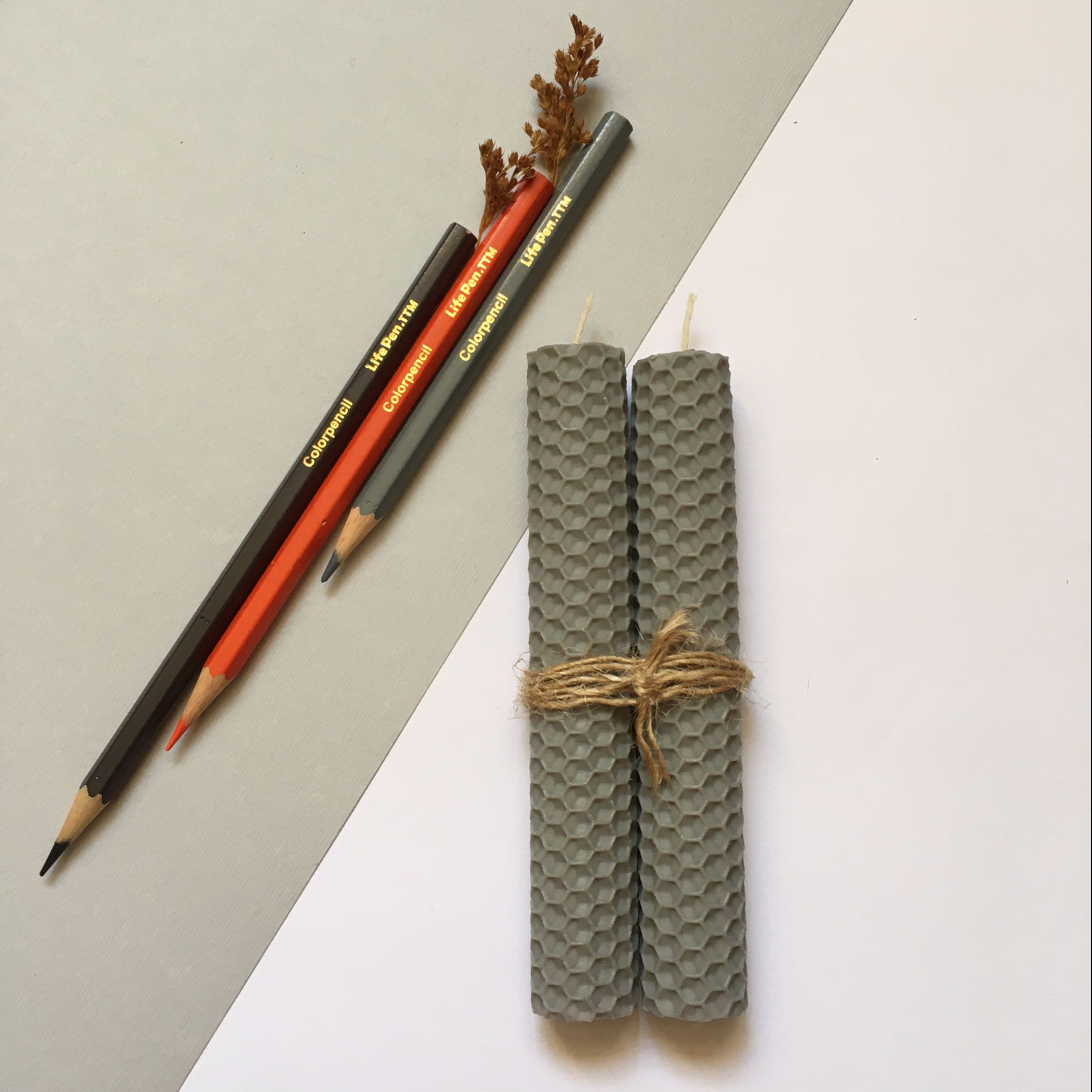 شمع موم عسل طبیعی رنگ طوسی بسته 2عددی