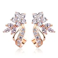گوشواره طرح گل ظریف رزگلد کد E028