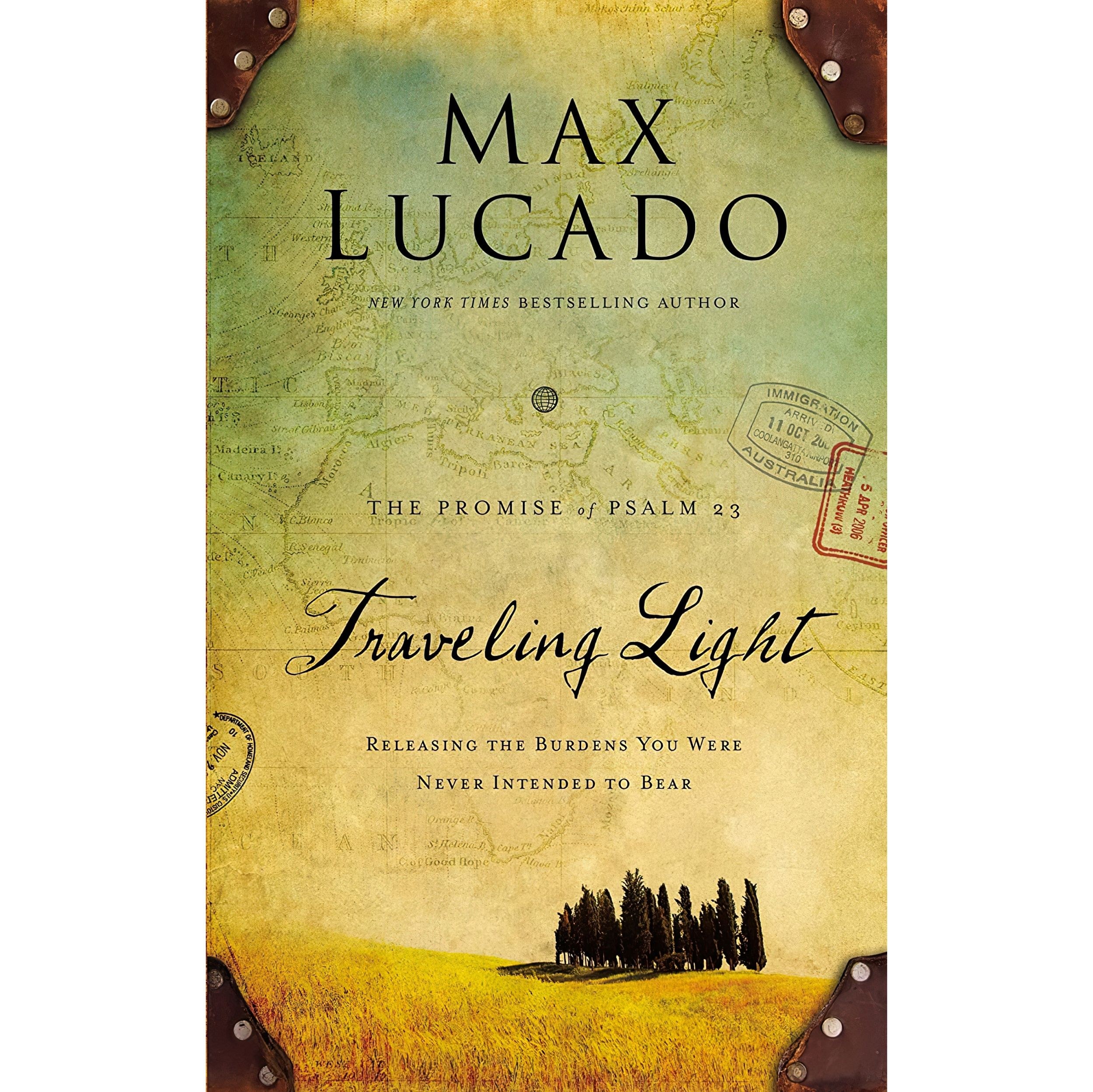 کتاب زبان اصلی Traveling Light Deluxe Edition اثر Max Lucado