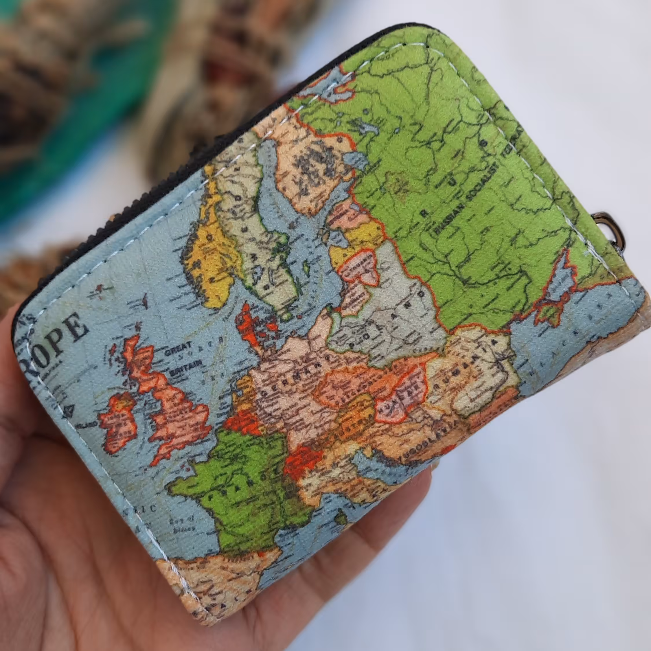 جاکارتی زیپی نقشه جهان