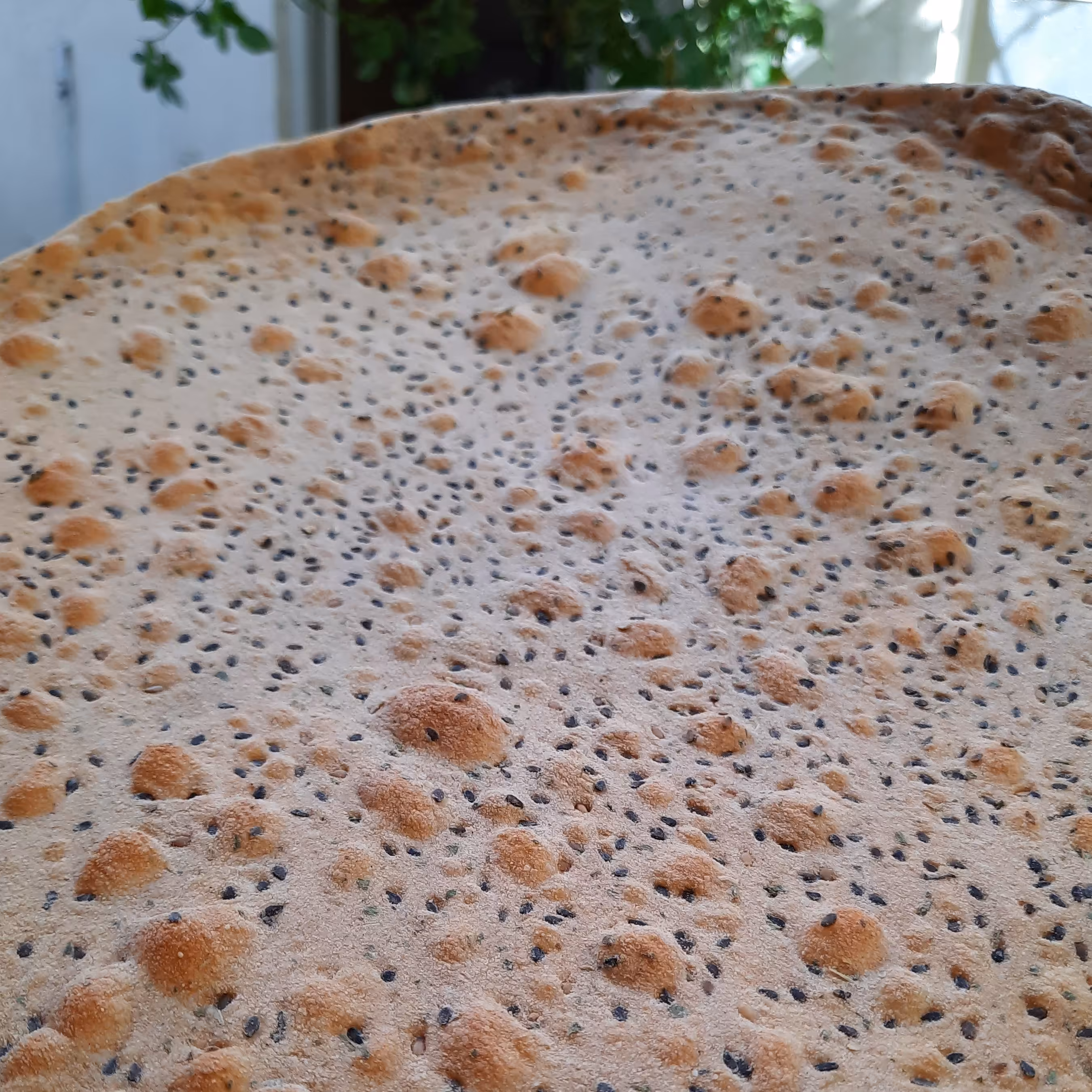 نان خانگی صد در صد گندم.فروش کیلویی.طعم واقعی نان