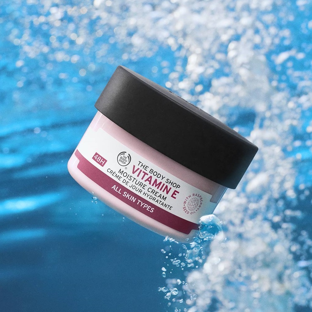 کرم مرطوب کننده و آبرسان ویتامین E بادی شاپ اصل | انواع پوست | 50 میل | فروشگاه ارس ترک