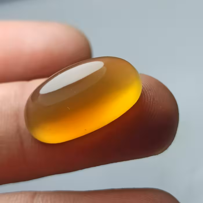 نگین عقیق زرد عسلی طبیعی و اصل معدنی خوشرنگ و درجه یک تراش دامله برجسته 