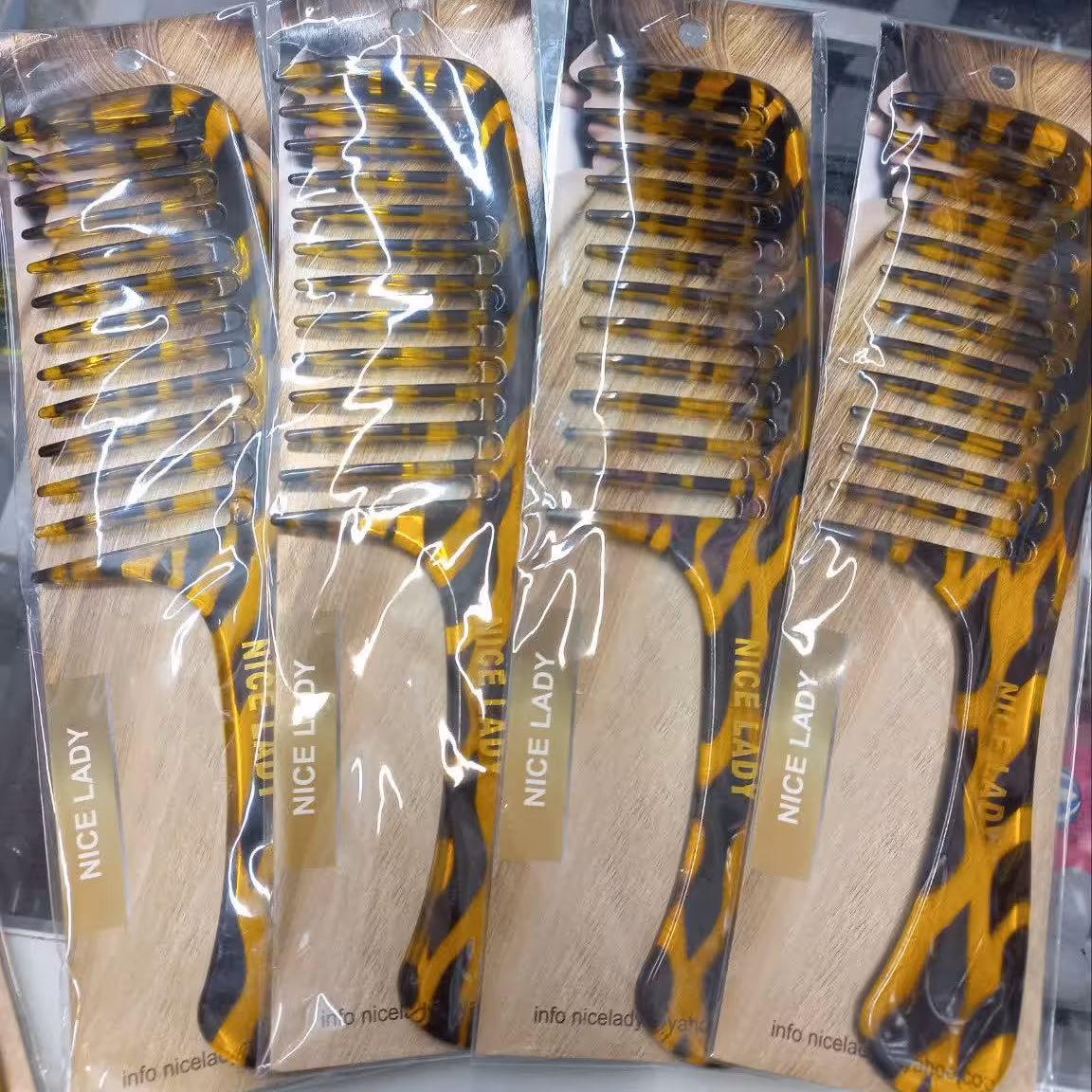 شانه پلنگی دانه درشت 