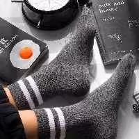 جوراب دوخط زمینه طوسی تیره نیم ساق نخ پنبه