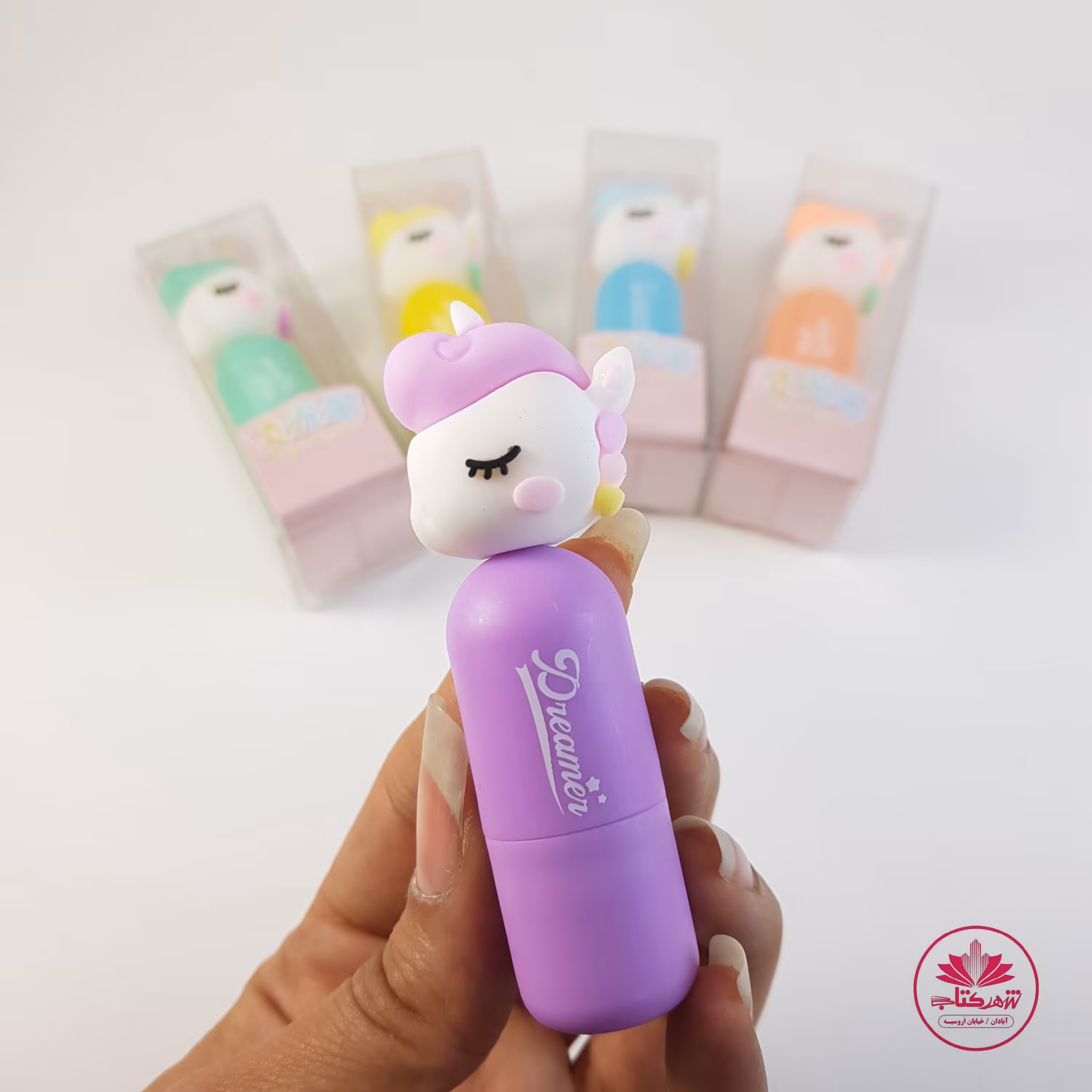 علامت زن فانتزی یونیکورن تکی