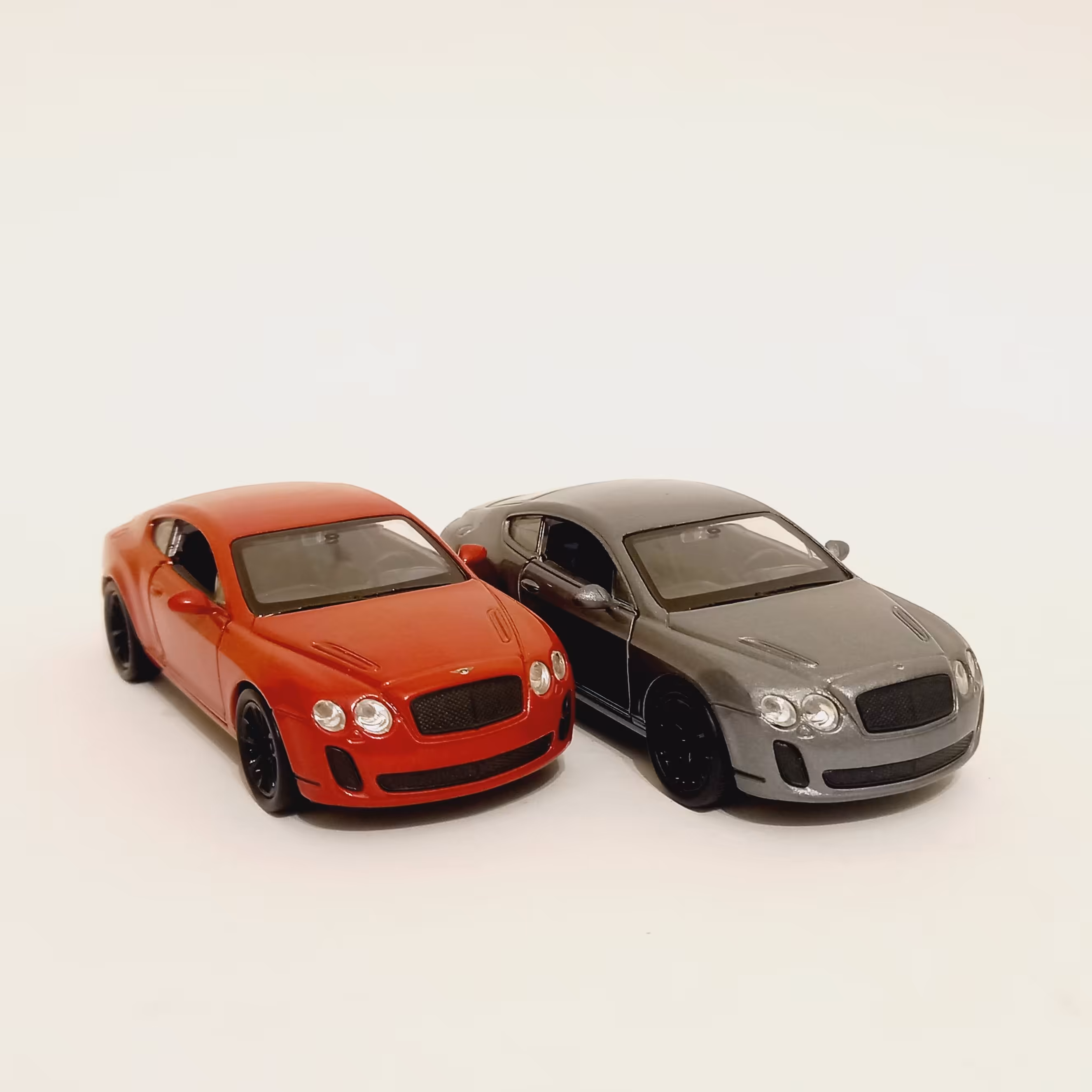 ماکت ماشین بنتلی  Bentley Continental برند ویلی مقیاس 1:36 طول 11 سانتی متر