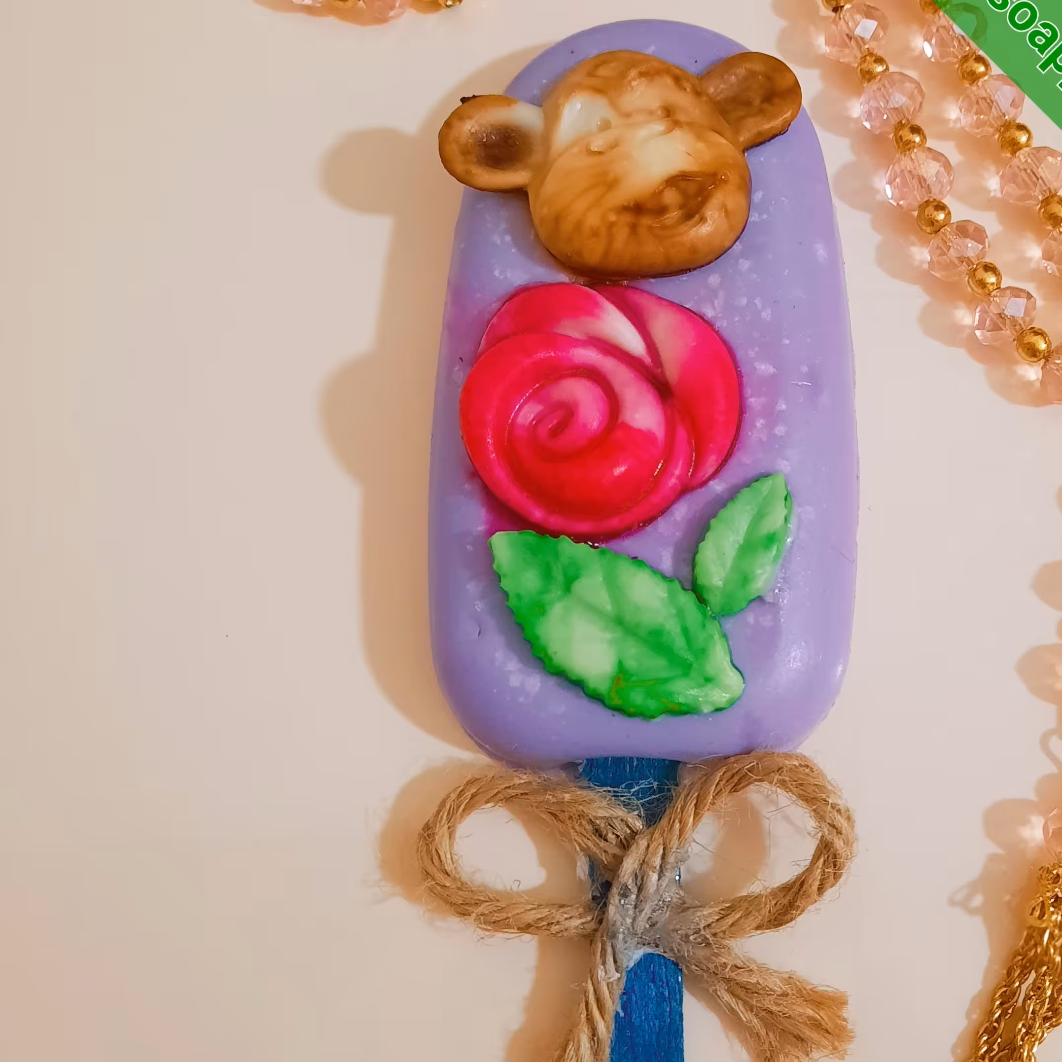 صابون گیاهی وفانتزی،طرح بستنی وزن 52گرم،درهررنگی قابل سفارش، رایحه روال هانی،روغن گلیسرین،کرچک،زیتون،نارگیل درست شده