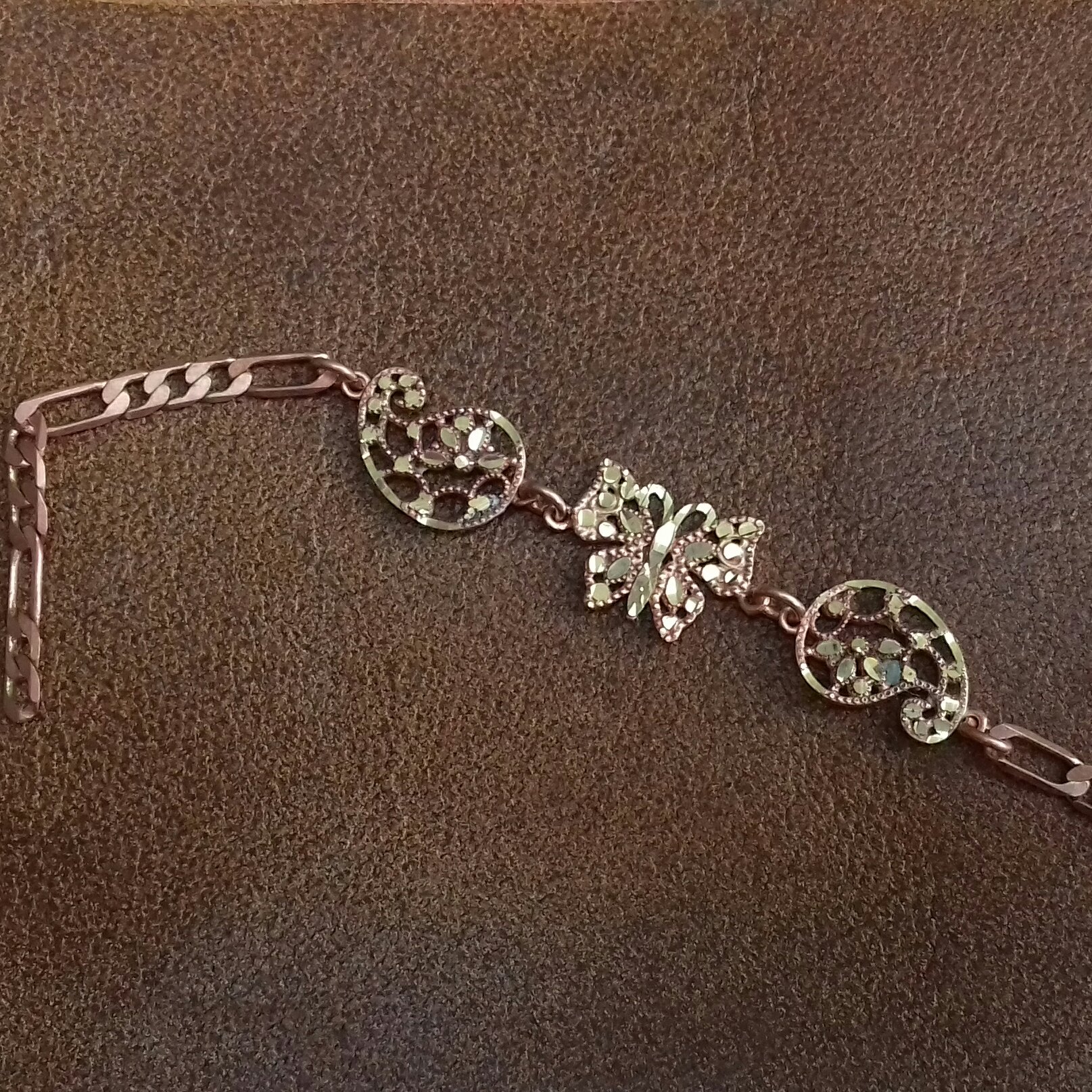 دستبند مسی طرح پروانه