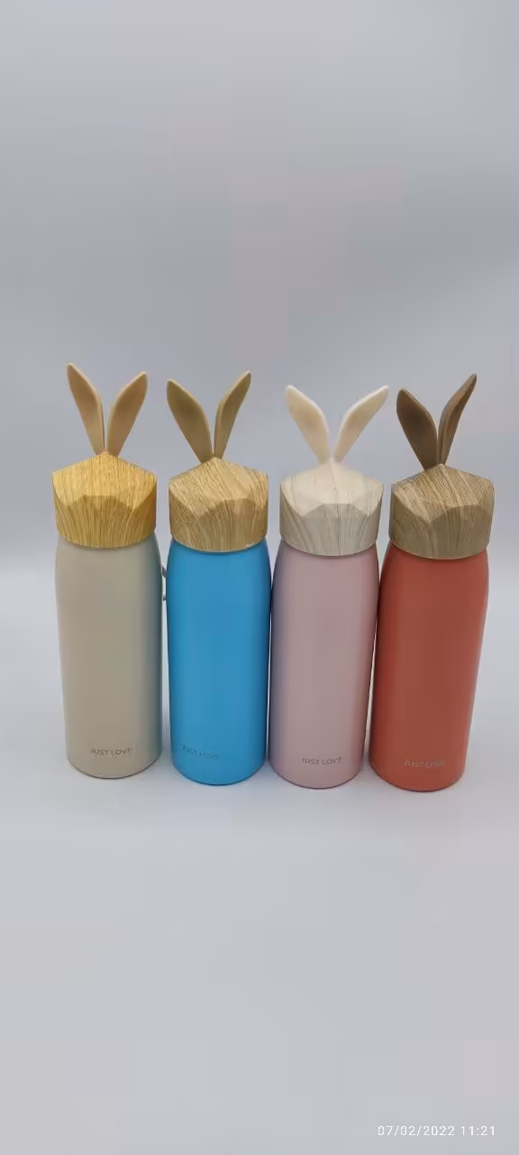 فلاسک گوش دار طرح چوب بند چرمی 300 میلی j-2340