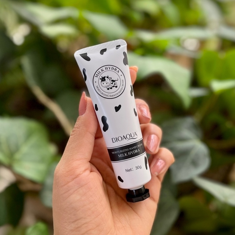 کرم آبرسان bioaqua شیر گاو
