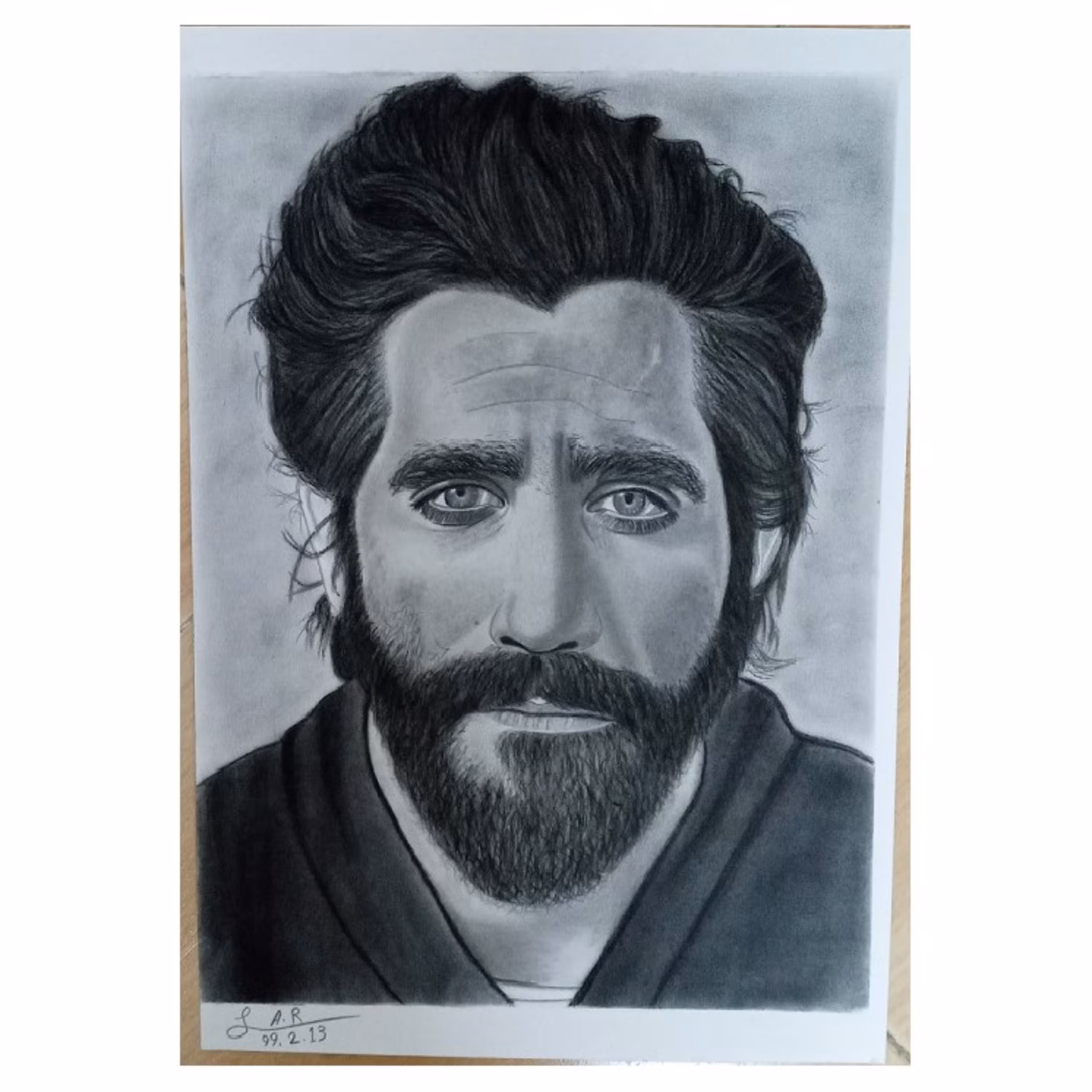 طراحی سیاه قلم چهره با انجام کلیه جزیات در ابعاد متقاوت و با قیمت عالی A3