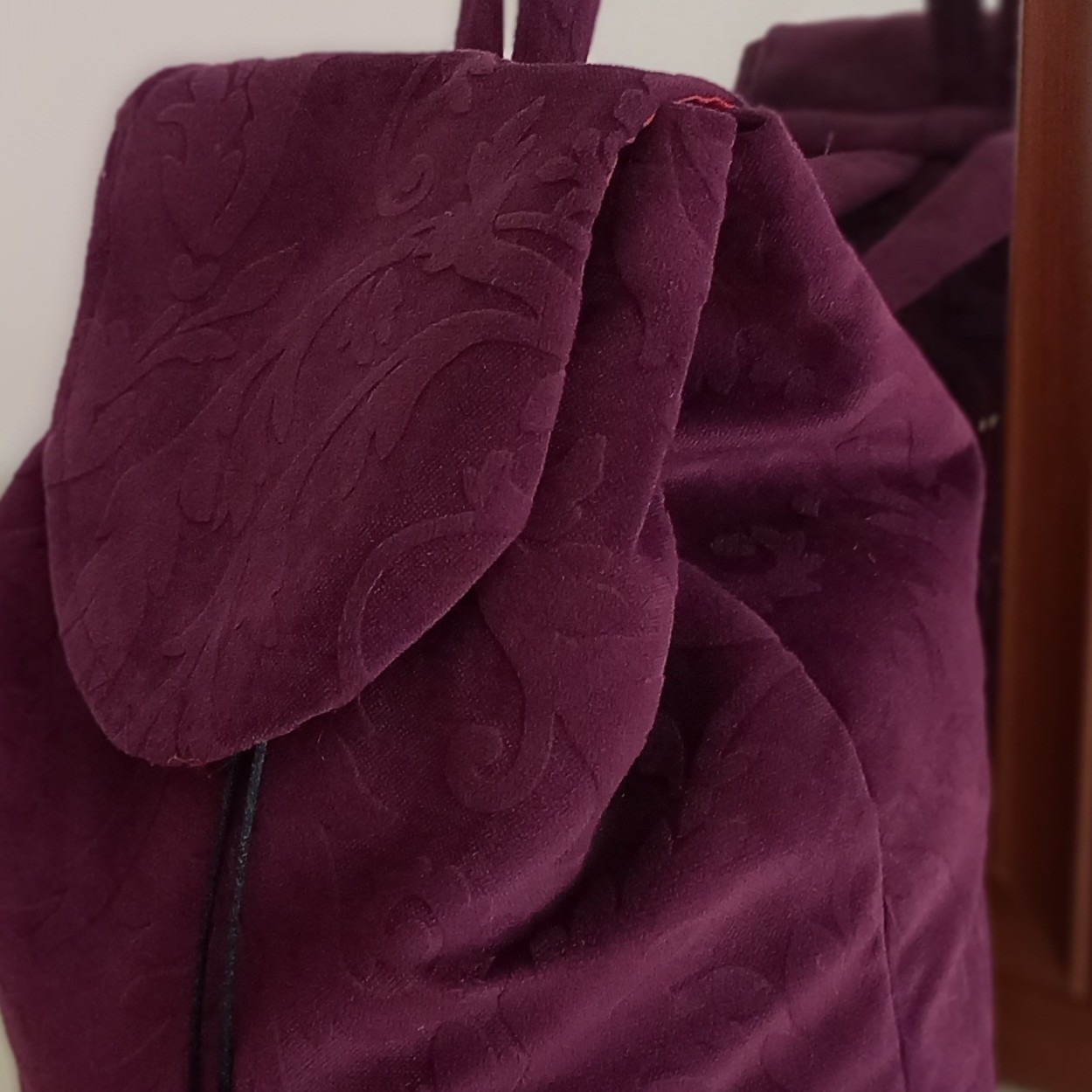 کوله پشتی بنفش جادار و سبک