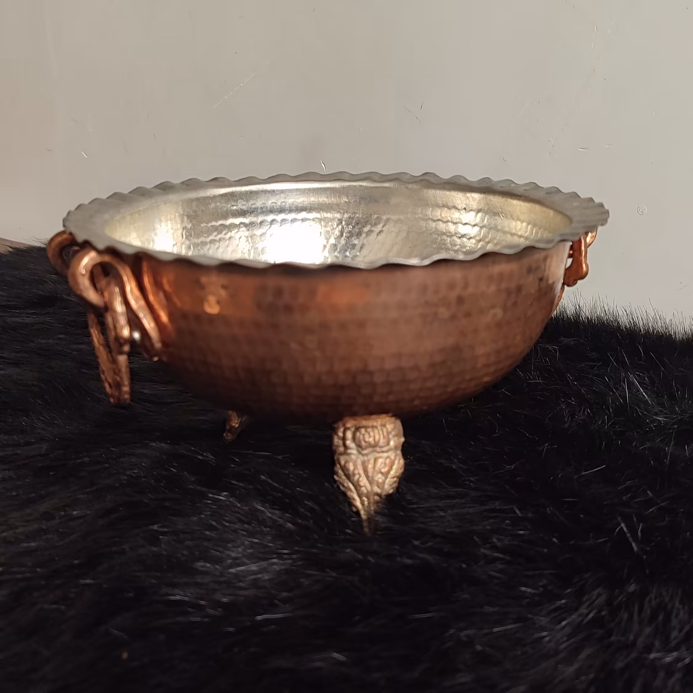 کاسه میوه و آجیل 