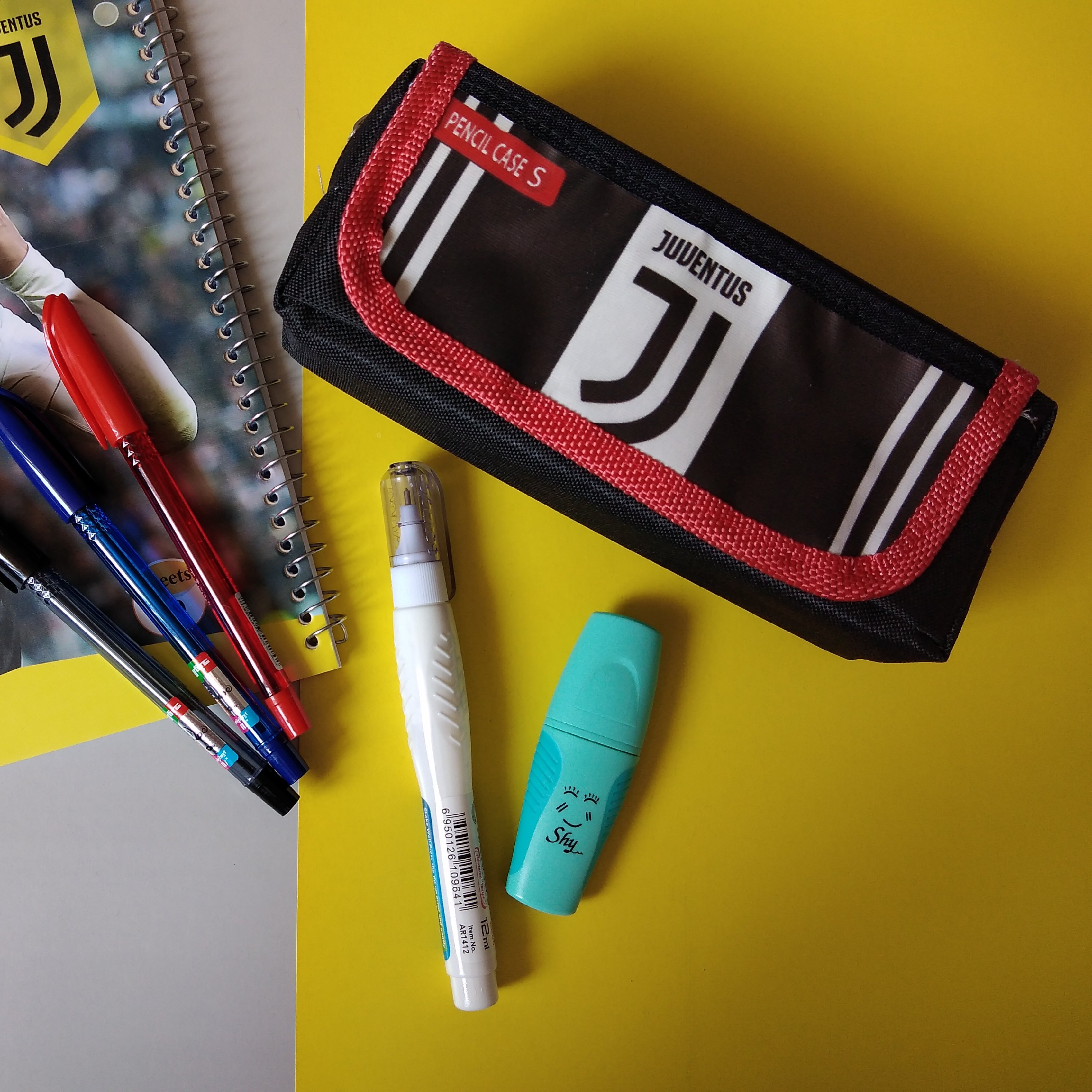 جامدادی دو زیپ فوتبالی