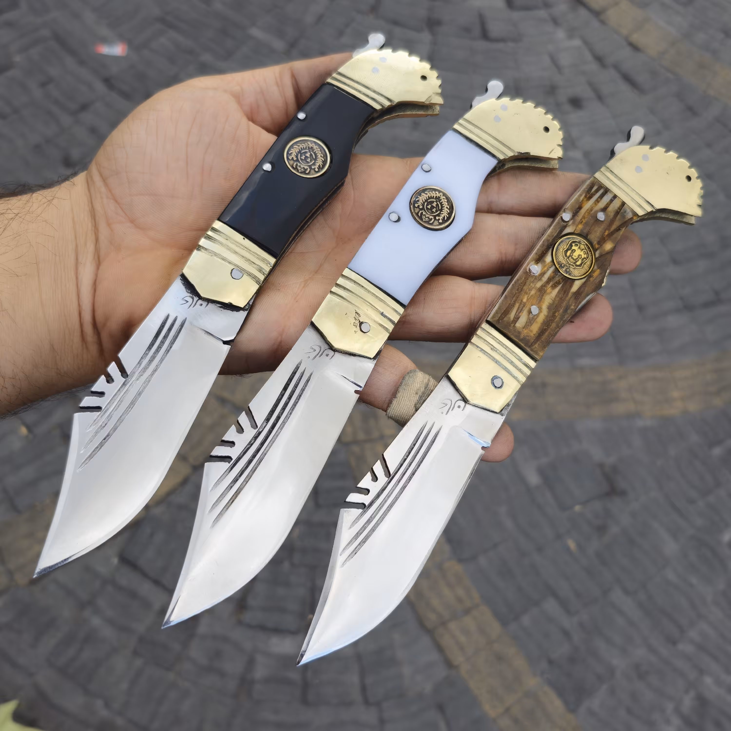 چاقو  8 دنده ای ساخت زنجان ضدزنگ