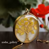 آویز جذاب ساخته شده با برگ طبیعی کاملا رنگ ثابت 