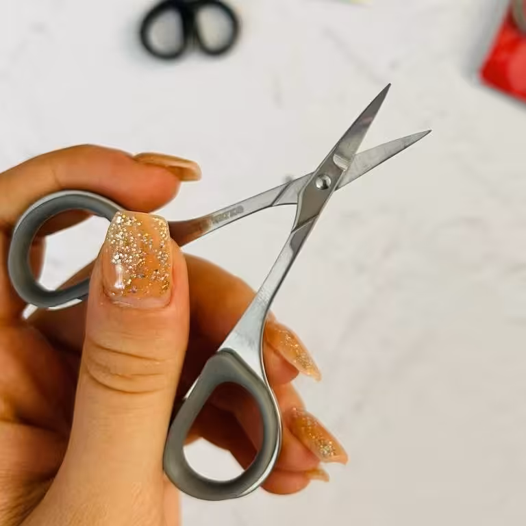 قیچی اصلی گلدن دریم  ارایش ابرو ضد زنگ