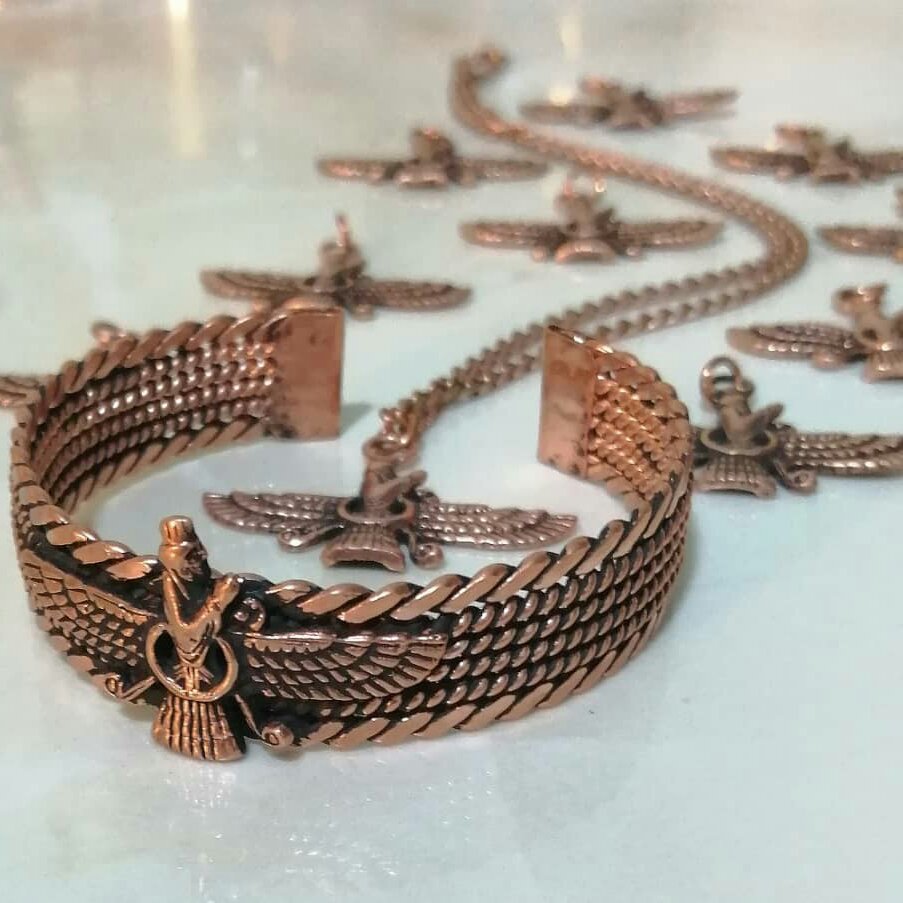 دستبند بافت فروهر