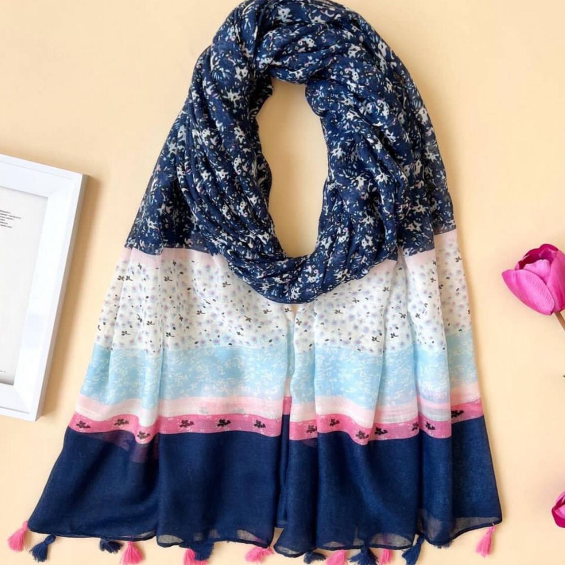 شال نخی وارداتی منگوله دار بسیار سبک و خنک مناسب تابستان