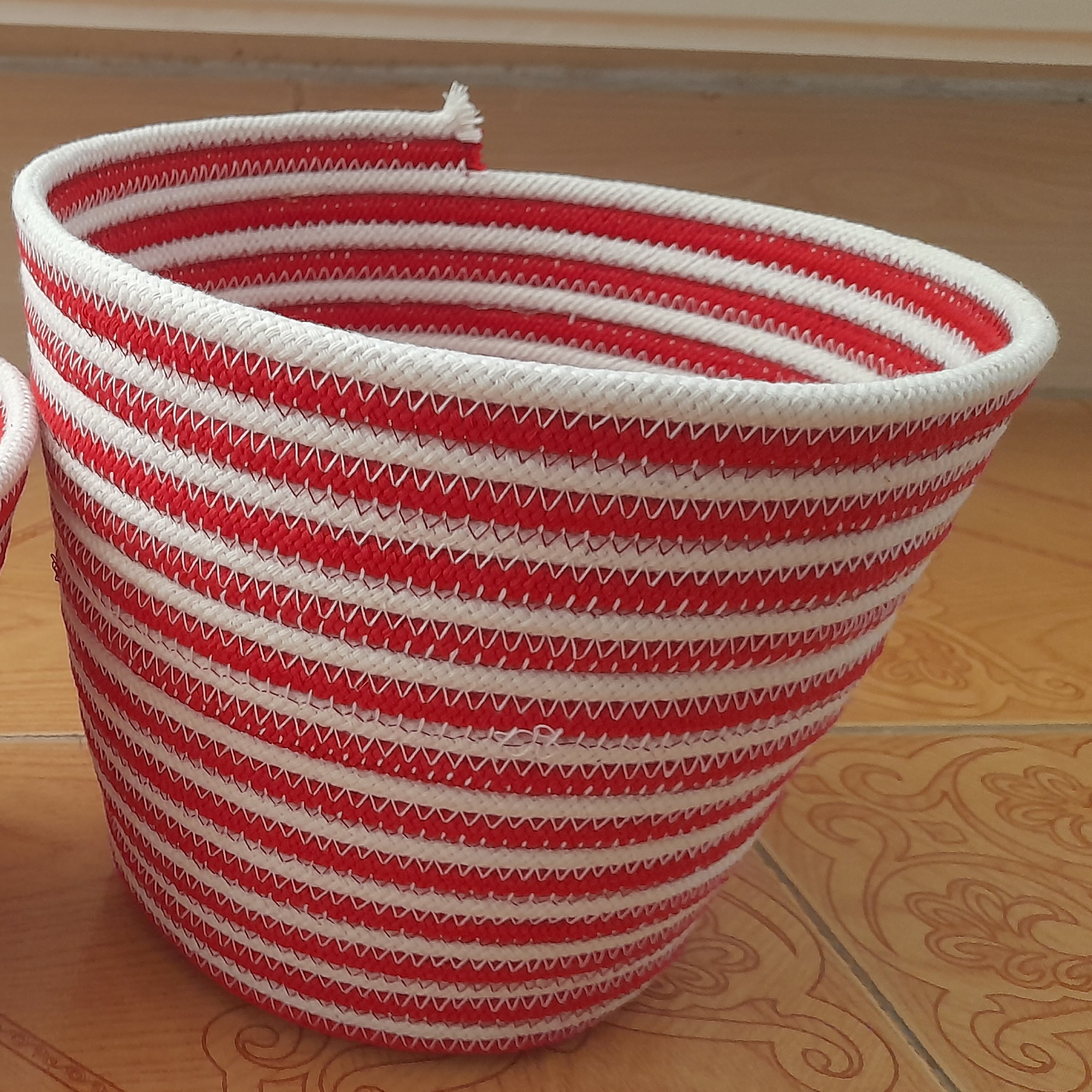 سبد های قیطانی و زیبا دو رنگ 16×18