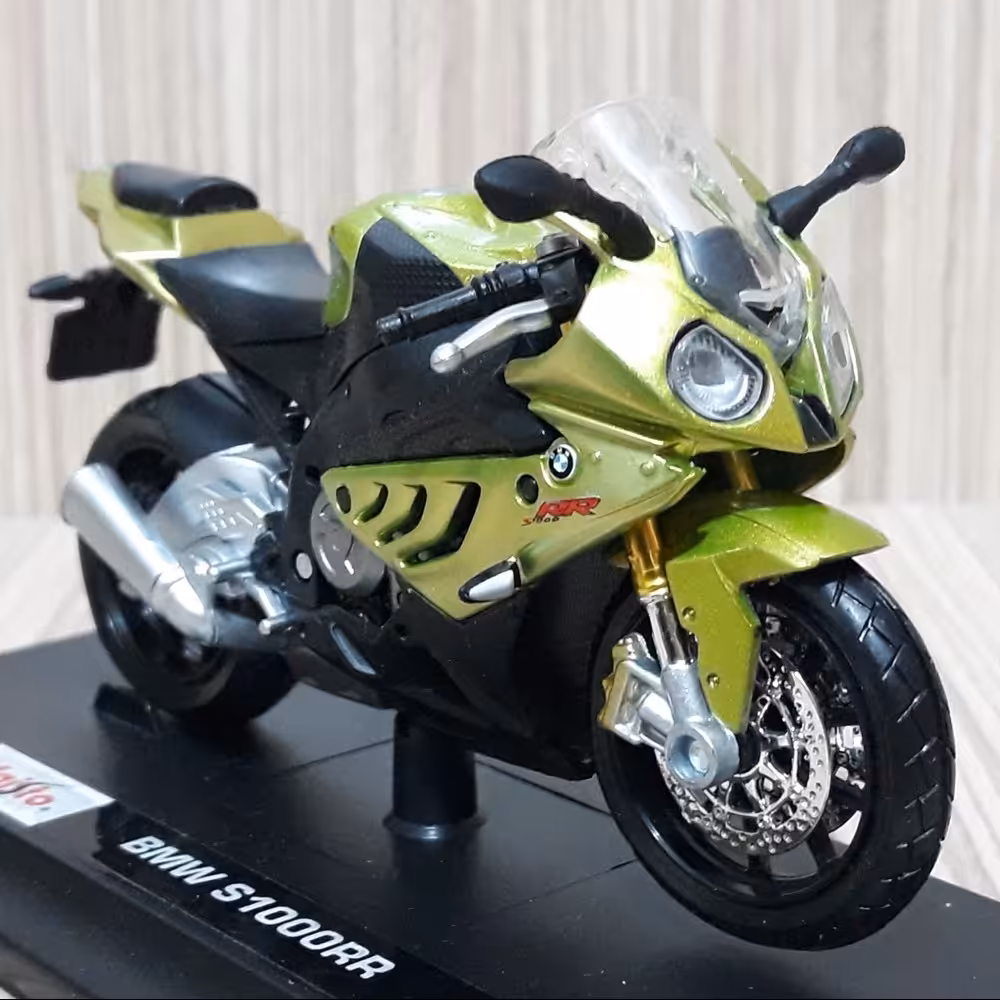 ماکت موتور - بی ام و S1000RR - مقیاس 1.18 برند مایستو Maisto - فرمان پذیر - جک متحرک - تعلیق چرخ عقب - دارای استند