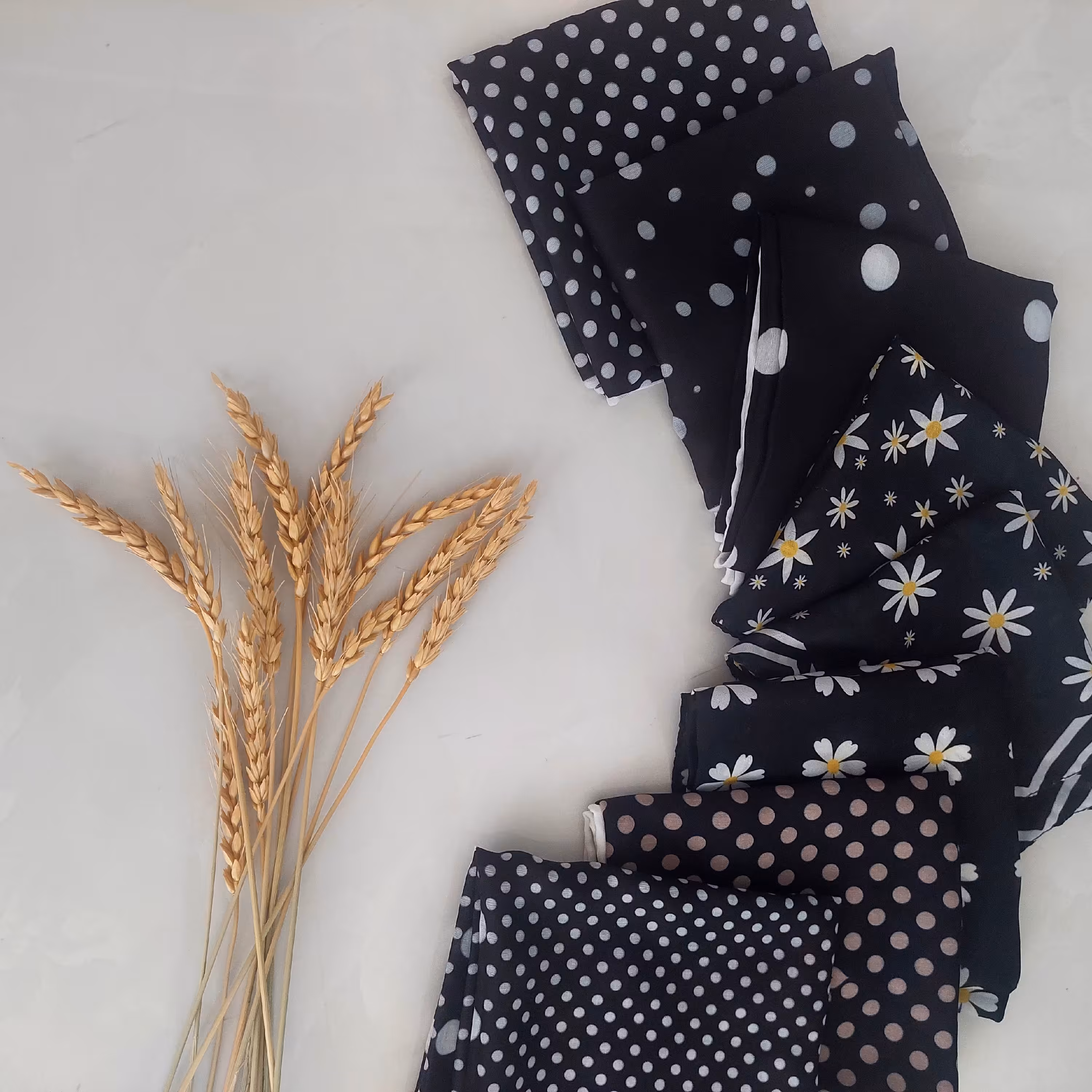 مینی اسکارف طرح مشکی 