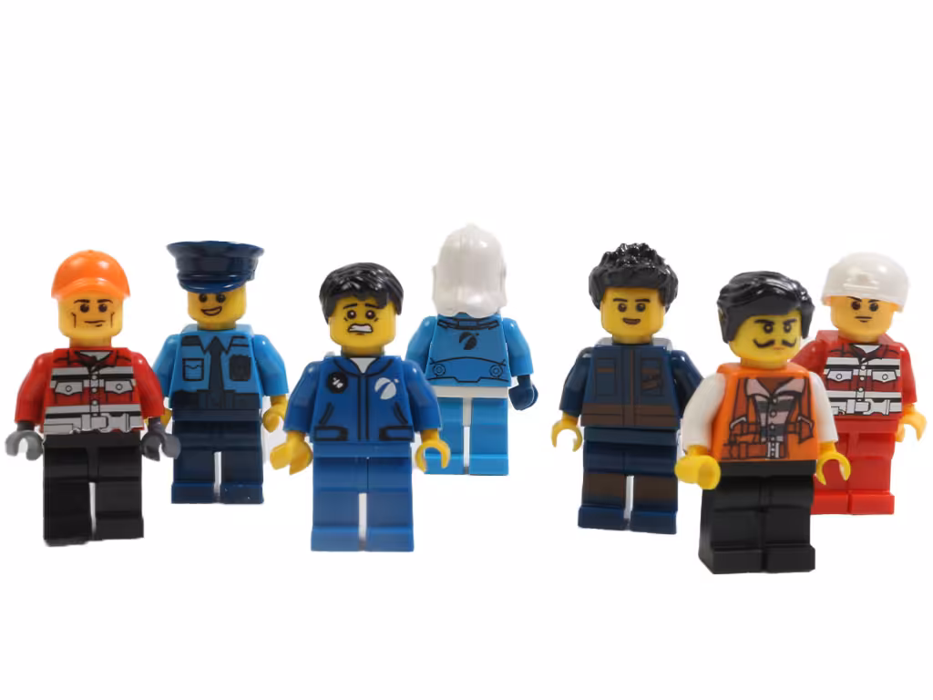 مجموعه لگو آدمک پلیس و آتش نشانی 24 عددی اسباب بازی