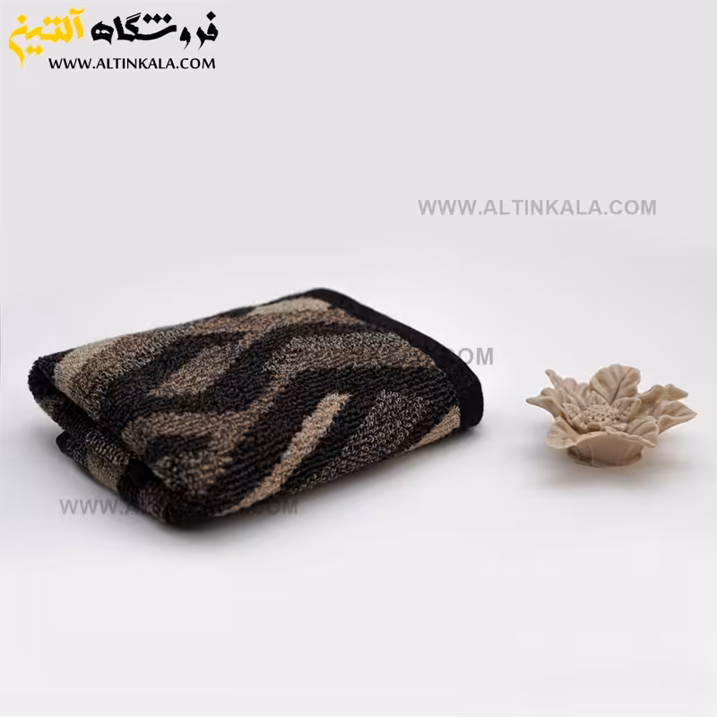 حوله دستی برق لامع مدل کوبیسم لوزی نسکافه ای 40×80
