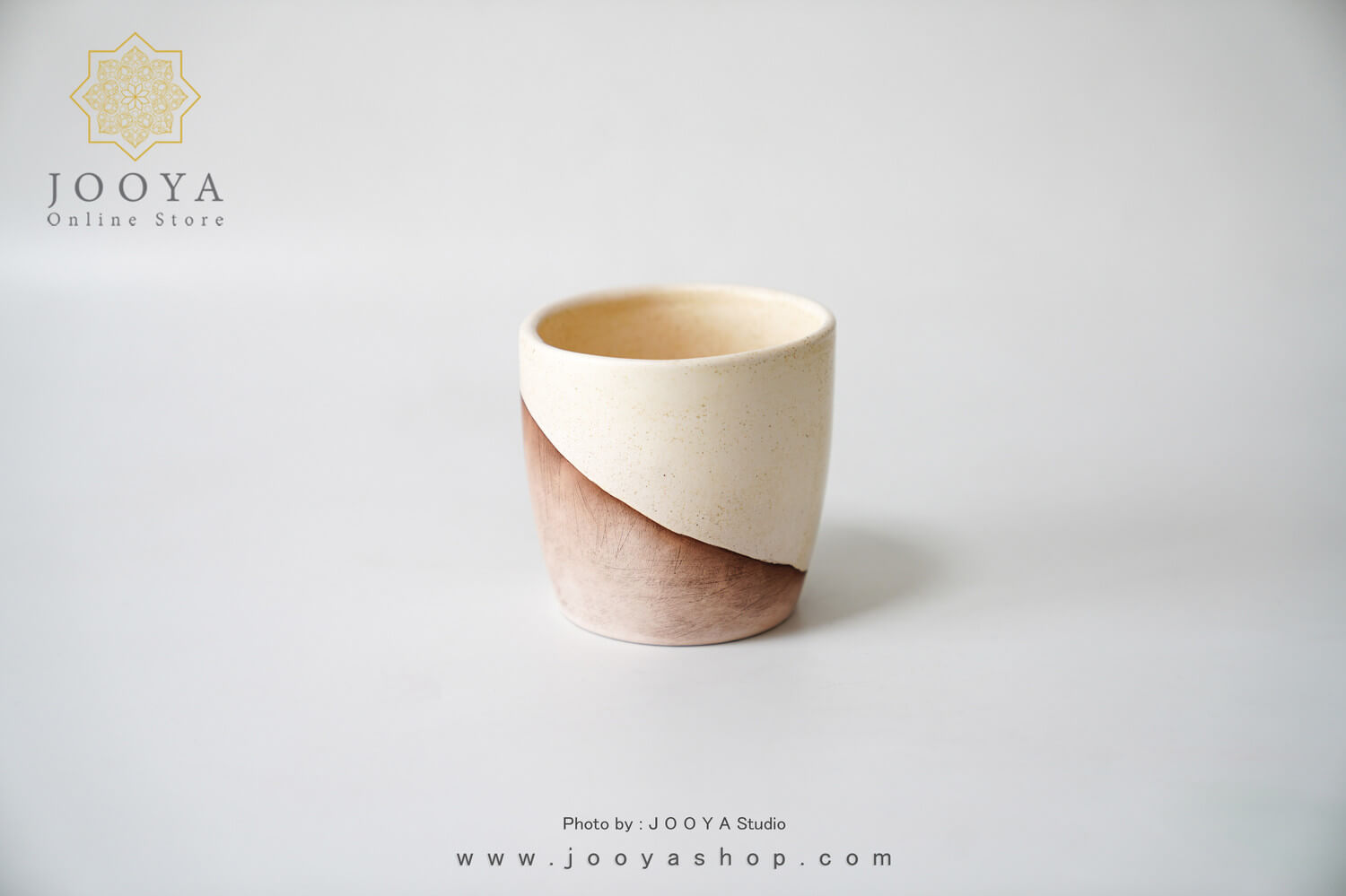 لیوان سرامیکی کرمی