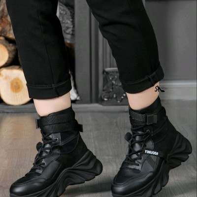 کتانی اسپرت ساقدار خاص